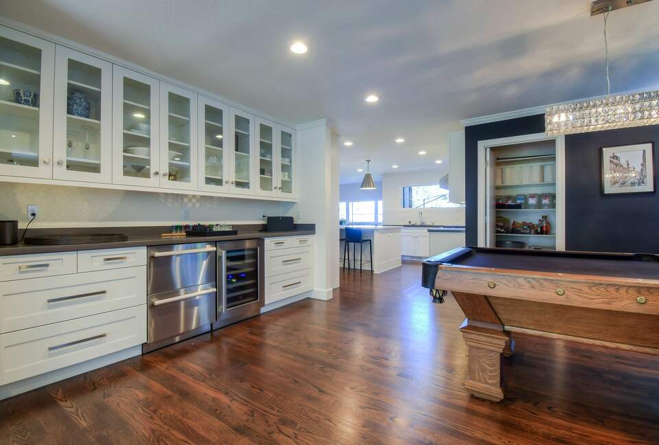 Home exchange in Mill Valley CA, bonus room with bar & pool table