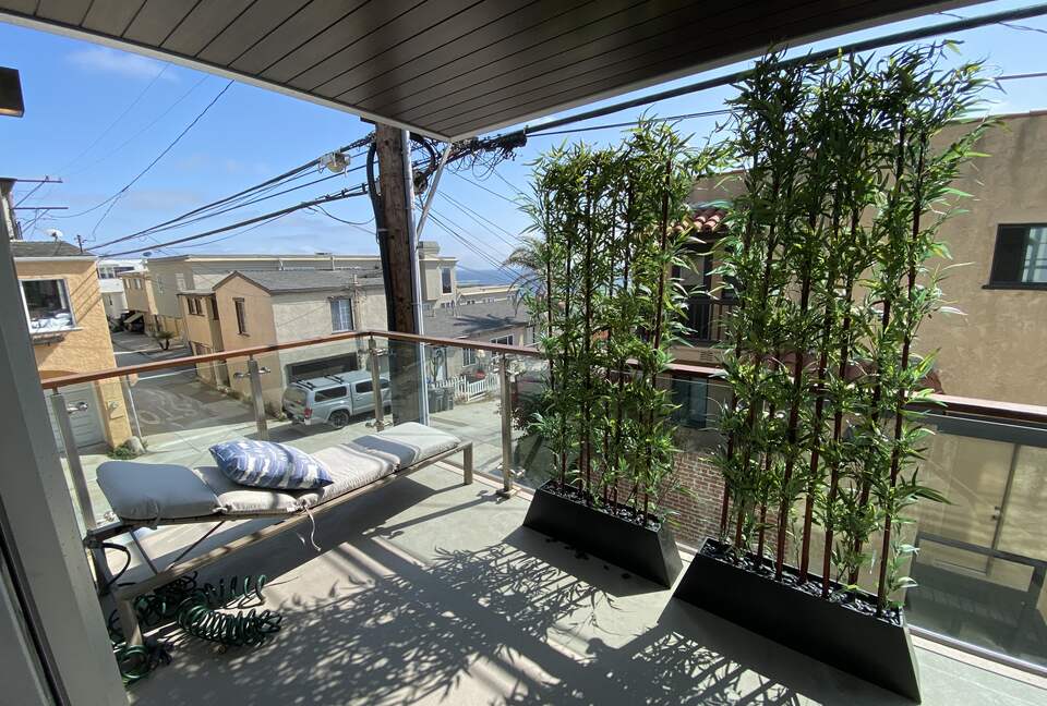 2nd floor deck off master suite