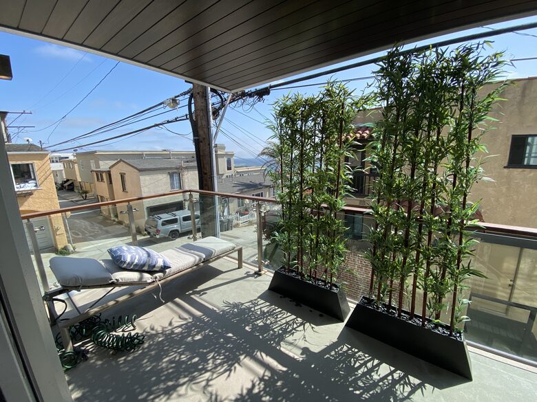 2nd floor deck off master suite