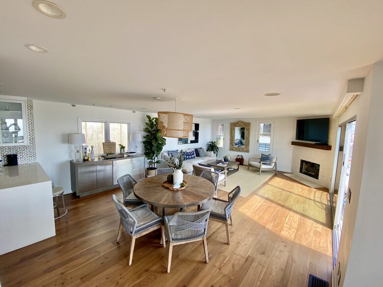 3rd floor living area.