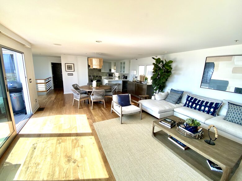 3rd floor living area