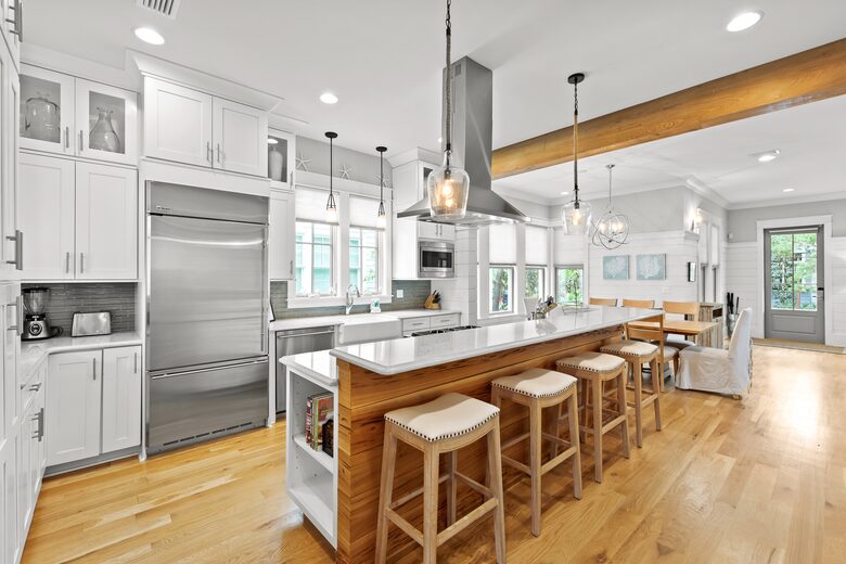 Home exchange in WaterSound FL, hardwood flooring throughout kitchen