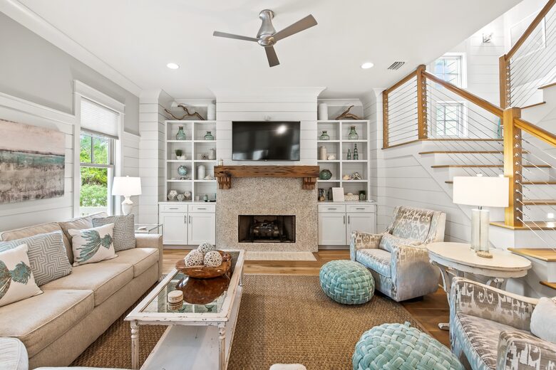 Home exchange in WaterSound FL, flatscreen TV in living room