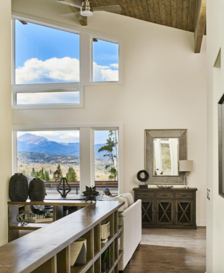 Home exchange in Fraser CO, main living area with tall ceilings