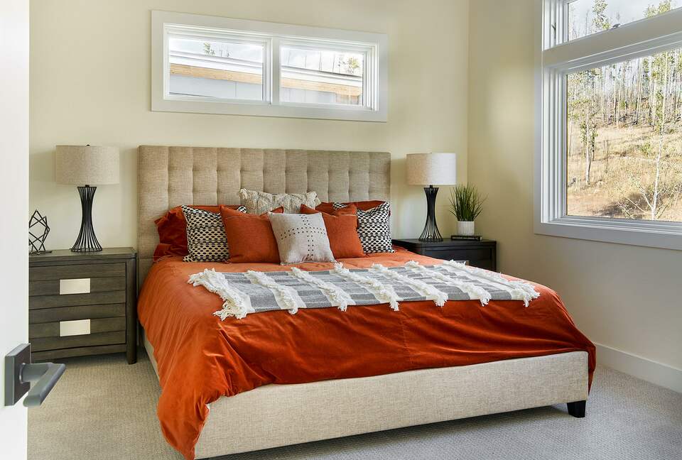 Home exchange in Fraser CO, master bedroom with king bed
