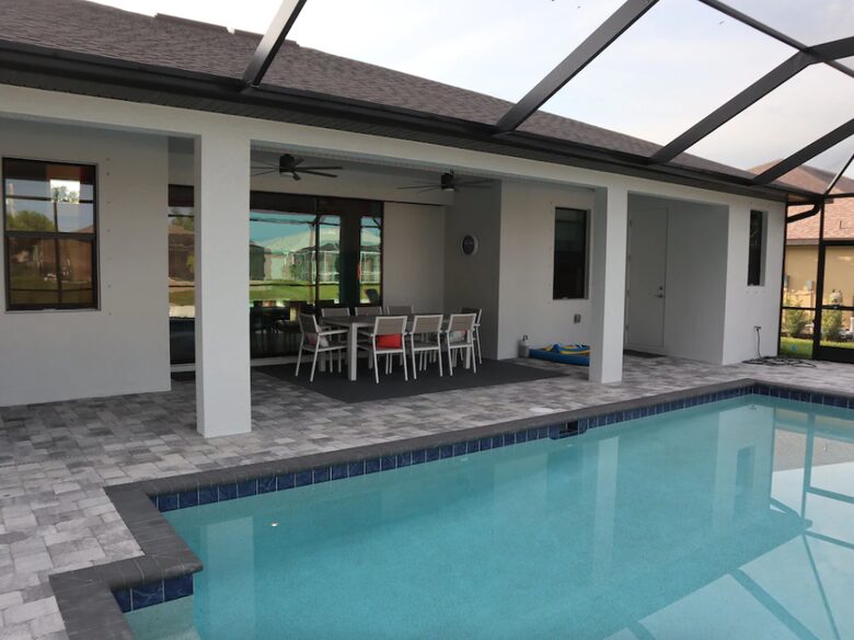 Home exchange in Cape Coral FL, enclose lanai & saltwater pool