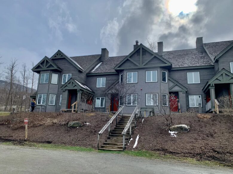 Home exchange in Jay Peak VT, 5 bedroom 3 bath sleeps 14