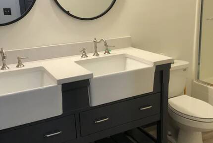 Home exchange in Jay Peak VT, dual vanity in lower level full bathroom