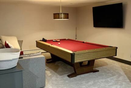 Home exchange in Jay Peak VT, pool table in lower level family room