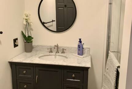 Home exchange in Jay Peak VT, ensuite master bath with marble counters