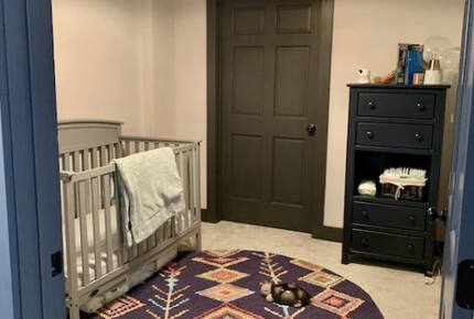 Home exchange in Jay Peak VT, lower level nursery with crib