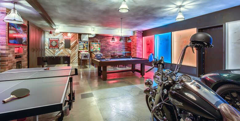 Breathtaking Solitude, Awe Inspiring Views (Year Round) - Kelowna, Canada