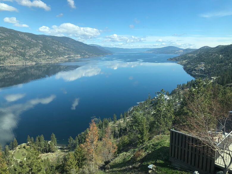Breathtaking Solitude, Awe Inspiring Views (Year Round) - Kelowna, Canada