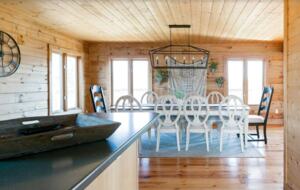Dining room adjacent to kitchen