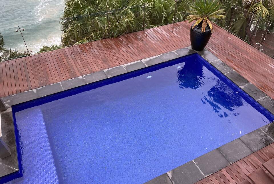 Home Exchange in Sydney Australia hot tub