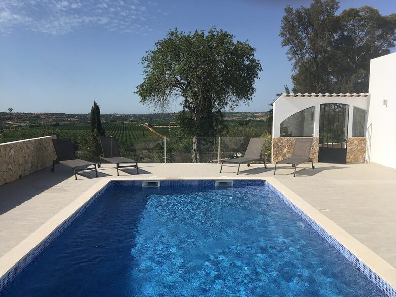 Vila Luisa - Alcantarilha, Portugal