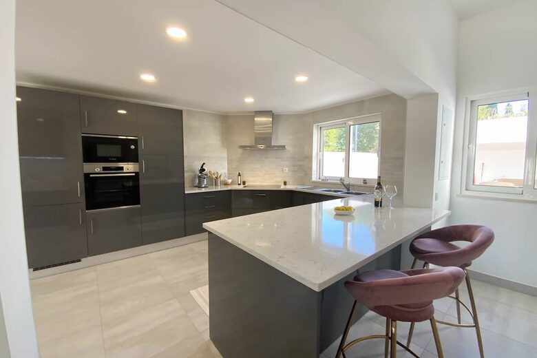 Vila Luisa - Alcantarilha, Portugal