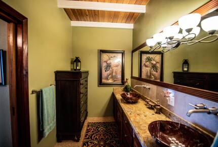 Home exchange in St John USVI, ensuite bath with double vanity