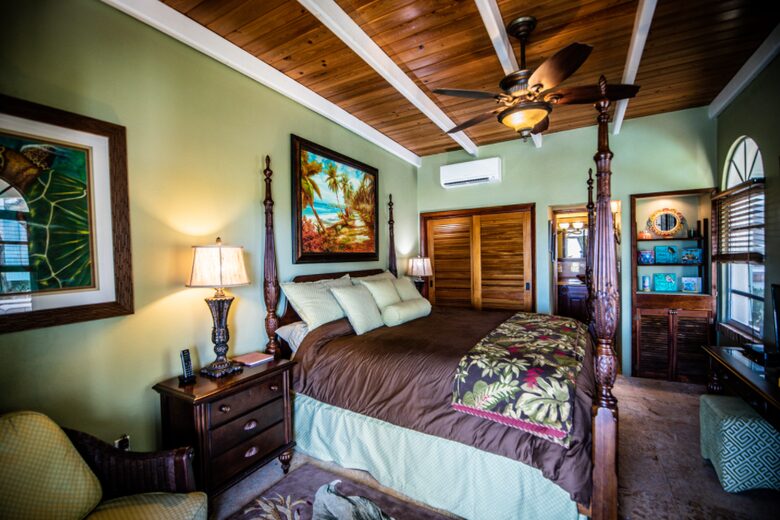 Home exchange in St John USVI, bedroom suite with king bed & bathroom