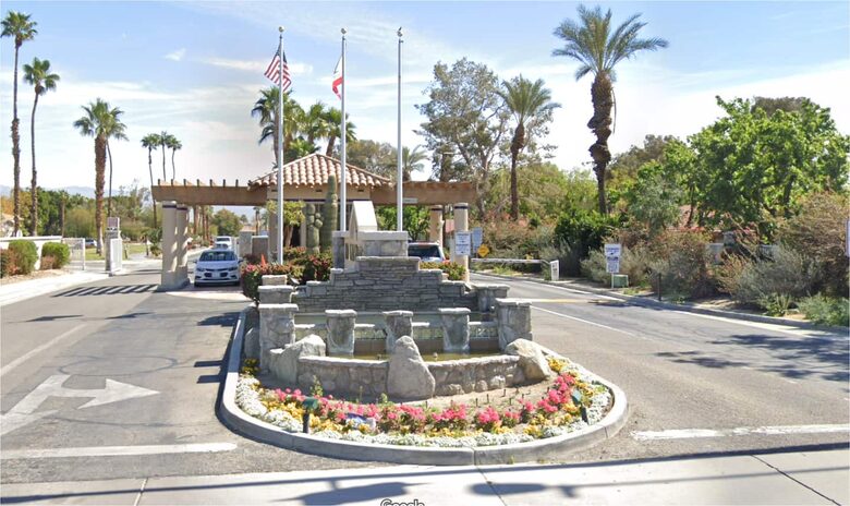 Desert Pool House in Palm Springs - Indio, California