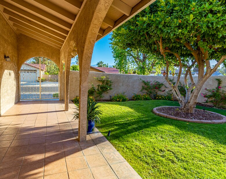 Desert Pool House in Palm Springs - Indio, California