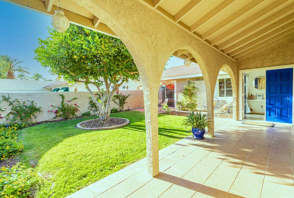 Desert Pool House in Palm Springs - Indio, California