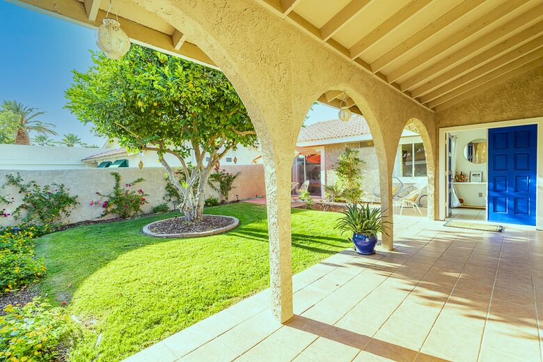 Desert Pool House in Palm Springs - Indio, California