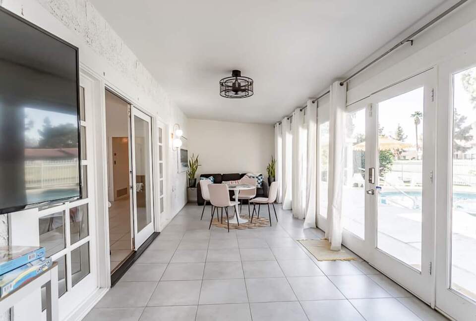 Desert Pool House in Palm Springs - Indio, California