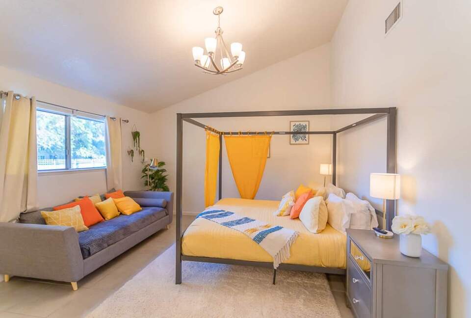 Desert Pool House in Palm Springs - Indio, California