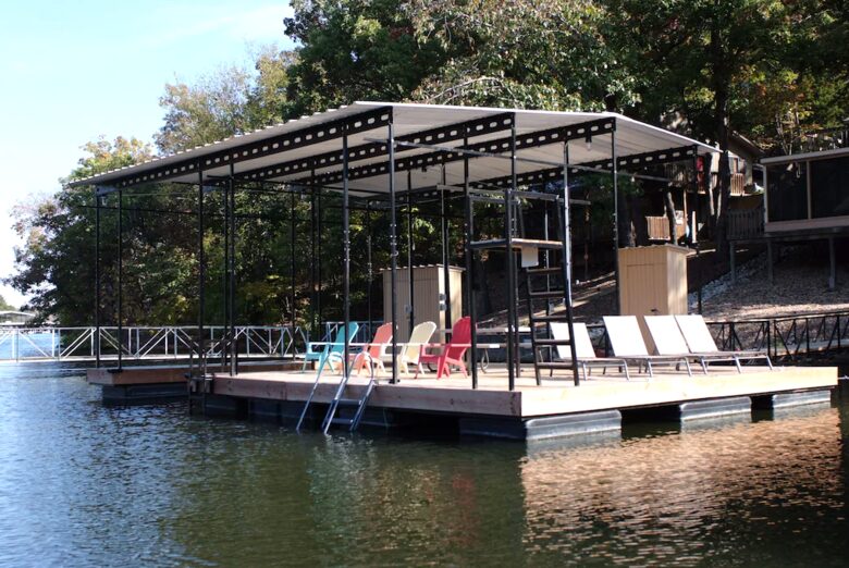 Hidden Harbor Hideaway Lake House - Lake Ozark, Missouri