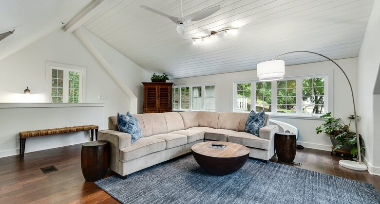 Mustard Seed with Private Dock - Austin, Texas