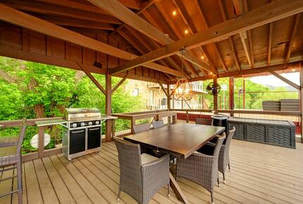 Mustard Seed with Private Dock - Austin, Texas