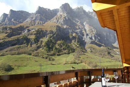 Cozy Attic Apartment overlooking the Swiss mountains - Leukerbad, Switzerland