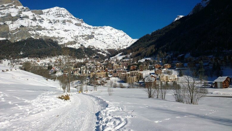 Cozy Attic Apartment overlooking the Swiss mountains - Leukerbad, Switzerland