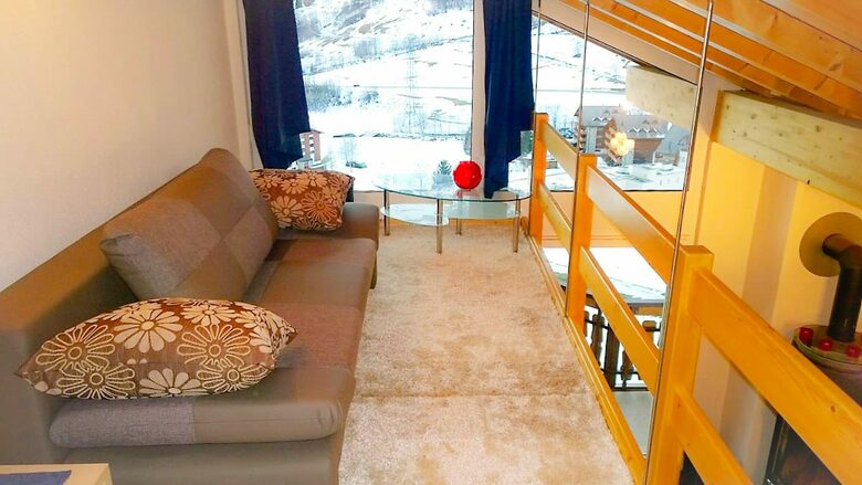 Cozy Attic Apartment overlooking the Swiss mountains - Leukerbad, Switzerland