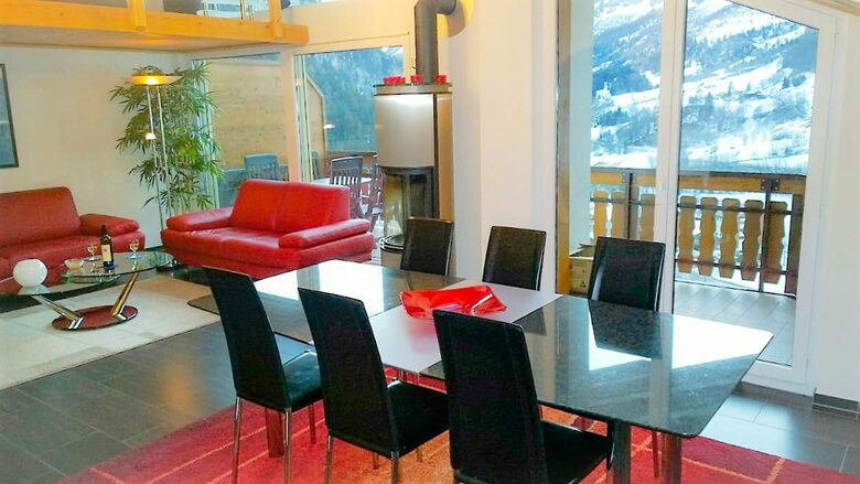 Cozy Attic Apartment overlooking the Swiss mountains - Leukerbad, Switzerland
