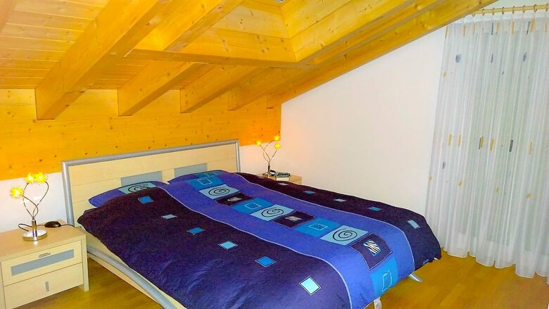 Cozy Attic Apartment overlooking the Swiss mountains - Leukerbad, Switzerland