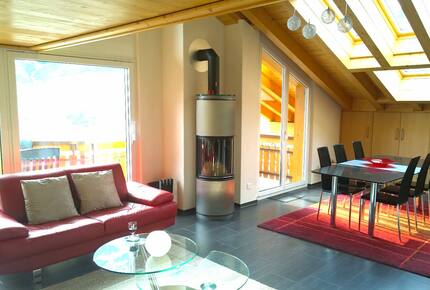 Cozy Attic Apartment overlooking the Swiss mountains - Leukerbad, Switzerland