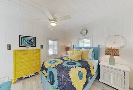 Sun and Fun Luxe Keys Home - Marathon, Florida