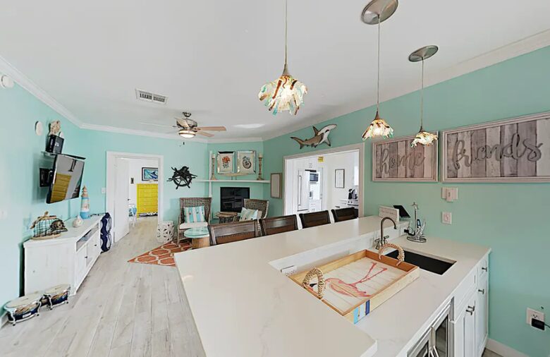 Sun and Fun Luxe Keys Home - Marathon, Florida