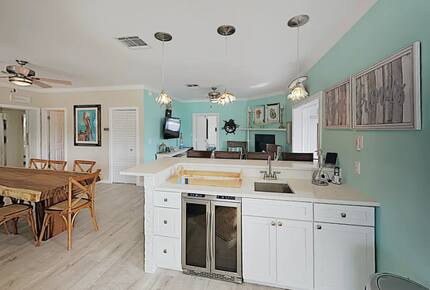 Sun and Fun Luxe Keys Home - Marathon, Florida