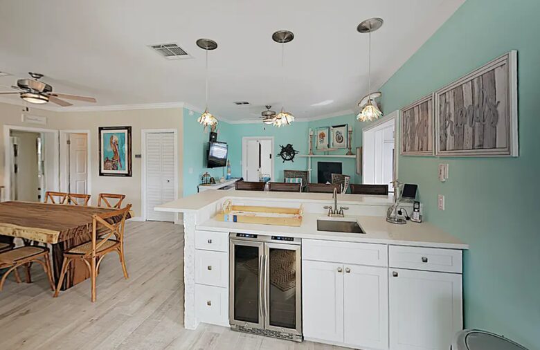 Sun and Fun Luxe Keys Home - Marathon, Florida