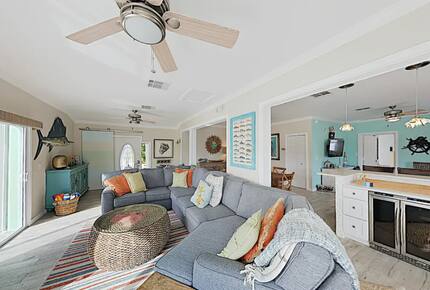 Sun and Fun Luxe Keys Home - Marathon, Florida