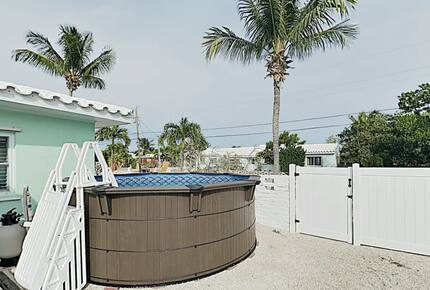 Sun and Fun Luxe Keys Home - Marathon, Florida