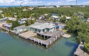 Sun and Fun Luxe Keys Home - Marathon, Florida