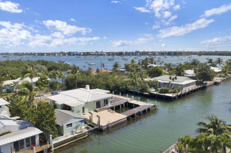 Sun and Fun Luxe Keys Home - Marathon, Florida