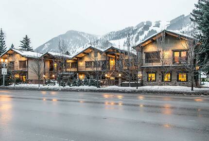 Home exchange in Aspen CO, The Innsbruck Aspen in winter