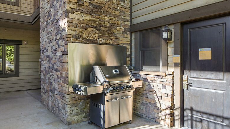 Home exchange in Aspen CO with outdoor BBQ grill