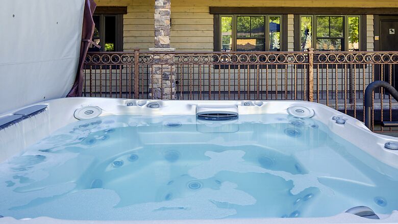 Home exchange in Aspen CO with outdoor hot tub