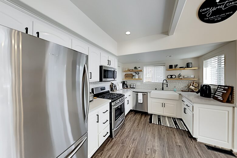 Cabin by the Lake | Gilner Point | Private Hot Tub - Big Bear Lake, California